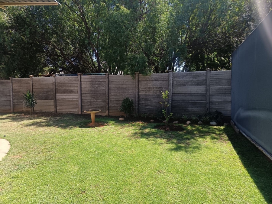 3 Bedroom Property for Sale in Verwoerdpark Northern Cape